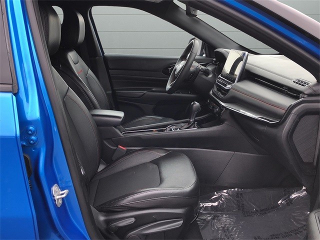 Jeep Compass Vehicle Full-screen Gallery Image 15