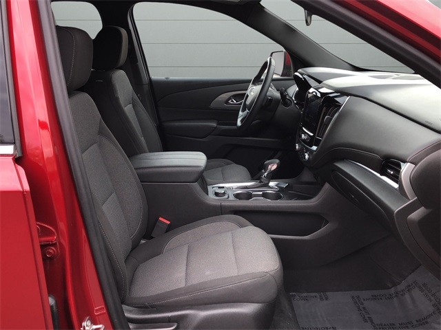 Chevrolet Traverse Vehicle Full-screen Gallery Image 15