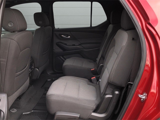 Chevrolet Traverse Vehicle Full-screen Gallery Image 16