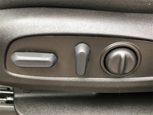 Chevrolet Traverse Vehicle Full-screen Gallery Image 28