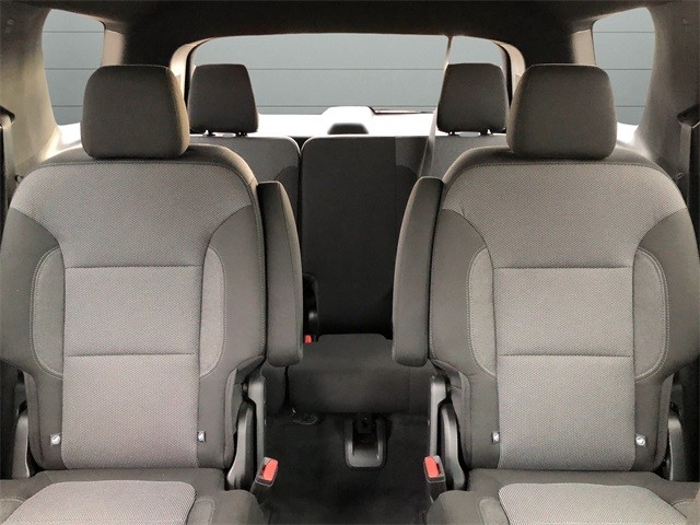 Chevrolet Traverse Vehicle Full-screen Gallery Image 29