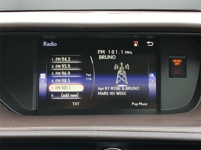 Lexus ES Vehicle Full-screen Gallery Image 22