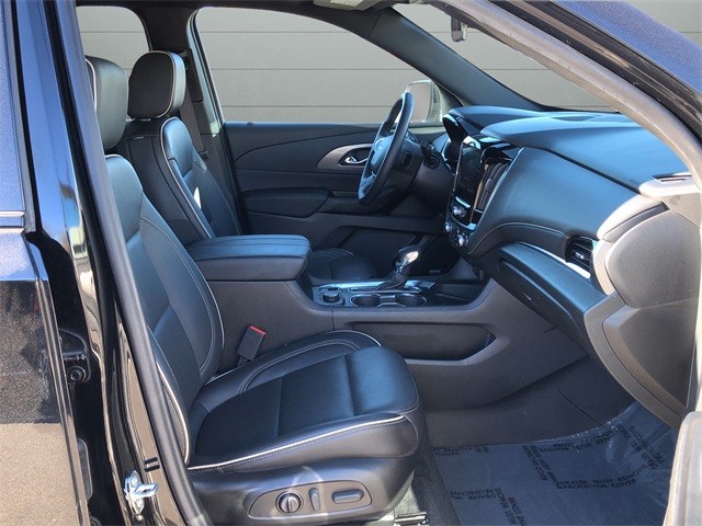 Chevrolet Traverse Vehicle Full-screen Gallery Image 15