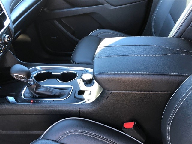 Chevrolet Traverse Vehicle Full-screen Gallery Image 21