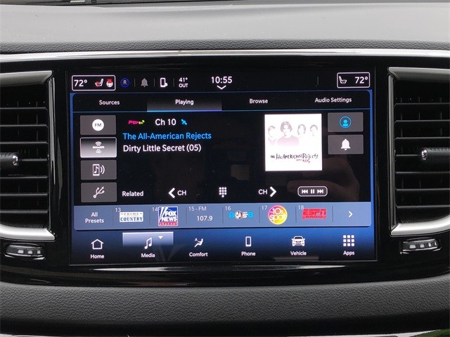 Chrysler Pacifica Vehicle Full-screen Gallery Image 20