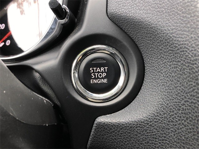 Mitsubishi Outlander Sport Vehicle Full-screen Gallery Image 24