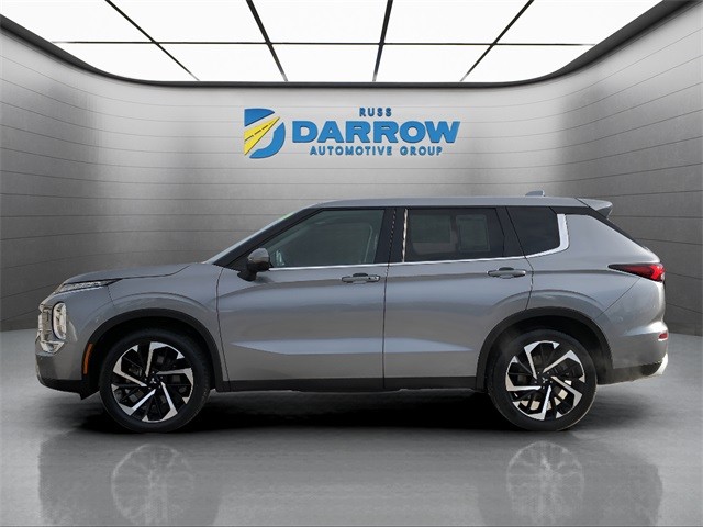 Mitsubishi Outlander Vehicle Full-screen Gallery Image 2