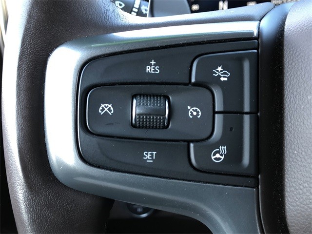 Chevrolet Silverado 1500 Vehicle Full-screen Gallery Image 9