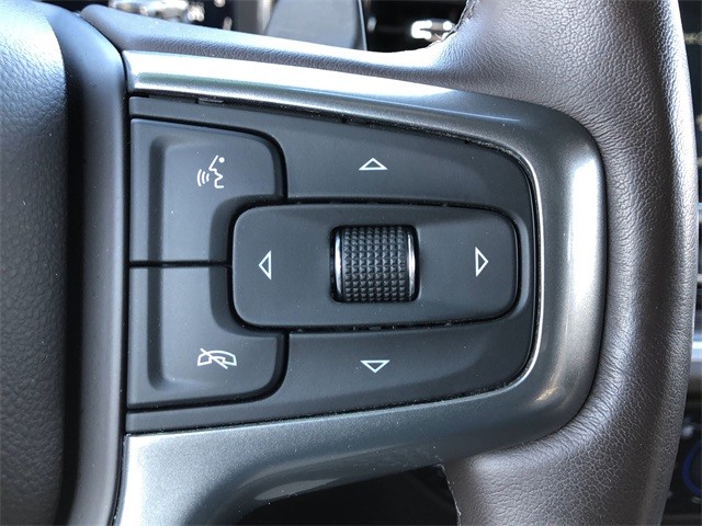 Chevrolet Silverado 1500 Vehicle Full-screen Gallery Image 19