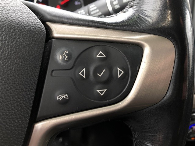 GMC Acadia Vehicle Full-screen Gallery Image 18