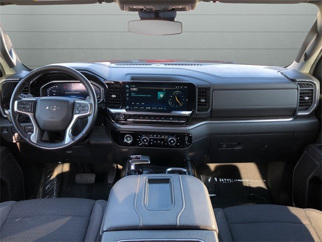 Chevrolet Silverado 1500 Vehicle Full-screen Gallery Image 11