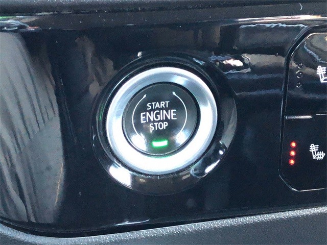 Chevrolet Silverado 1500 Vehicle Full-screen Gallery Image 22