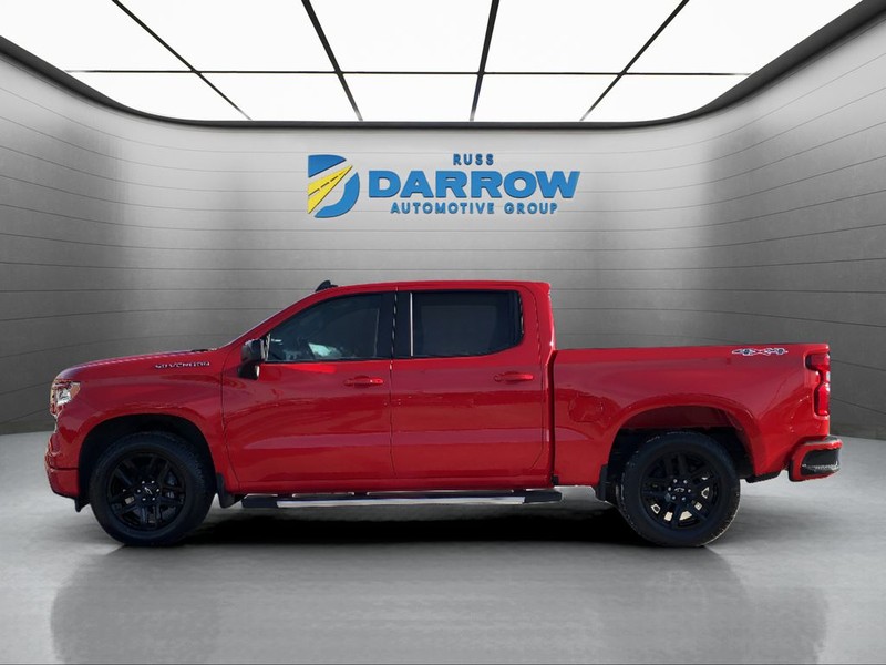 Chevrolet Silverado 1500 Vehicle Full-screen Gallery Image 2