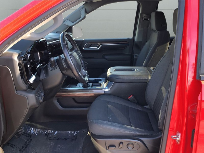 Chevrolet Silverado 1500 Vehicle Full-screen Gallery Image 10