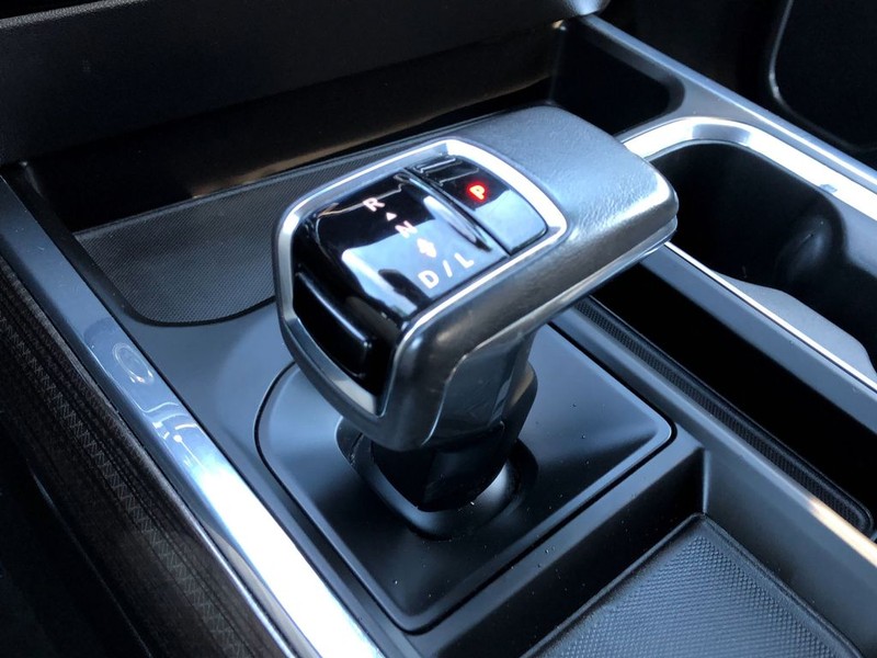 Chevrolet Silverado 1500 Vehicle Full-screen Gallery Image 23