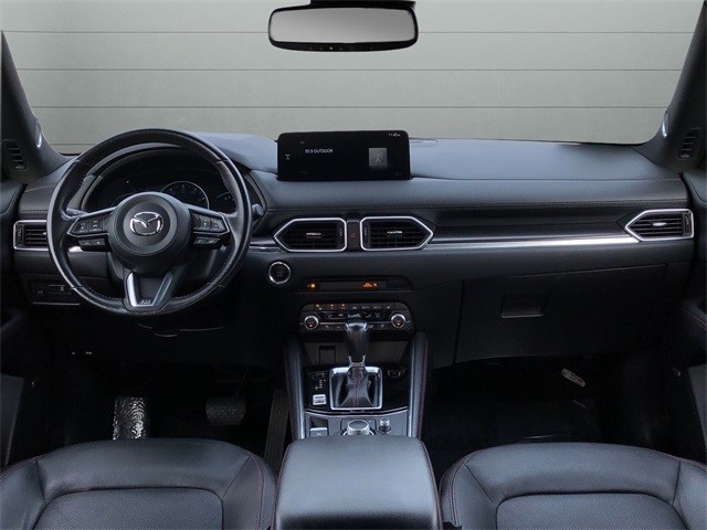 Mazda CX-5 Vehicle Full-screen Gallery Image 12