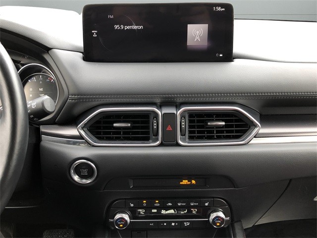 Mazda CX-5 Vehicle Full-screen Gallery Image 21