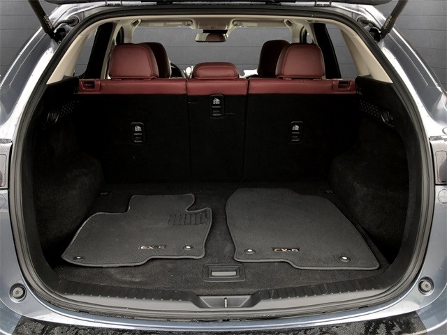 Mazda CX-5 Vehicle Full-screen Gallery Image 27