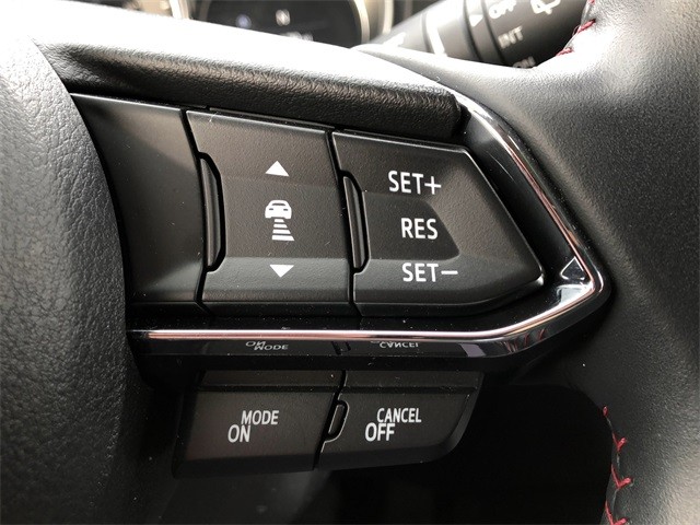 Mazda CX-5 Vehicle Full-screen Gallery Image 18