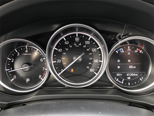 Mazda CX-5 Vehicle Full-screen Gallery Image 13