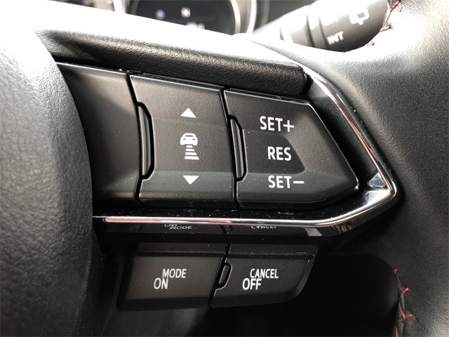 Mazda CX-5 Vehicle Full-screen Gallery Image 18