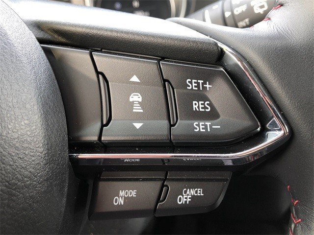 Mazda CX-5 Vehicle Full-screen Gallery Image 18