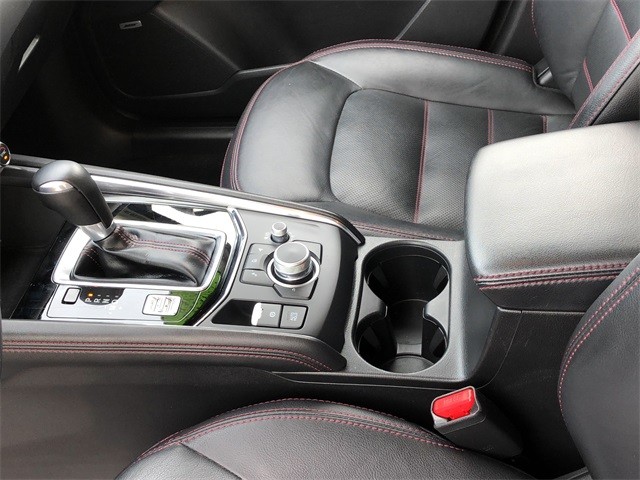 Mazda CX-5 Vehicle Full-screen Gallery Image 20