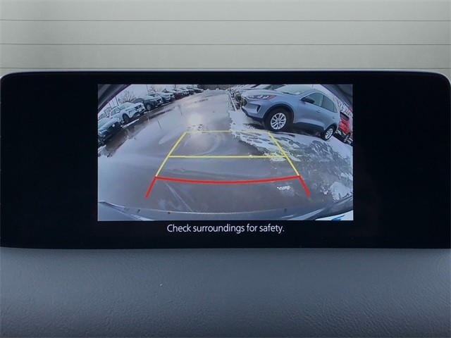 Mazda CX-5 Vehicle Full-screen Gallery Image 23