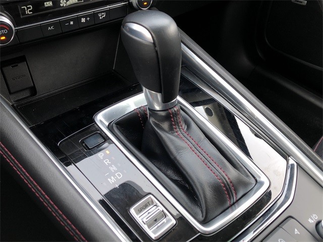 Mazda CX-5 Vehicle Full-screen Gallery Image 25