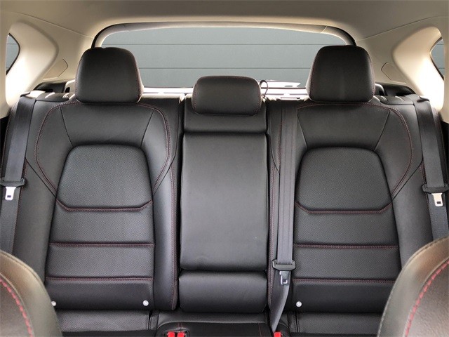 Mazda CX-5 Vehicle Full-screen Gallery Image 29