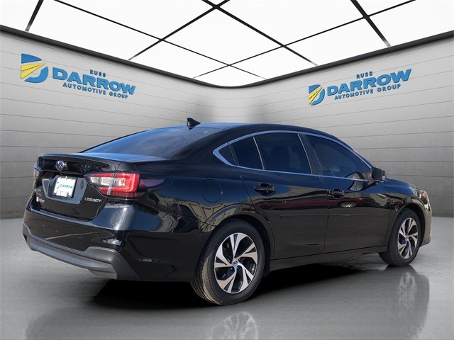 Subaru Legacy Vehicle Full-screen Gallery Image 5