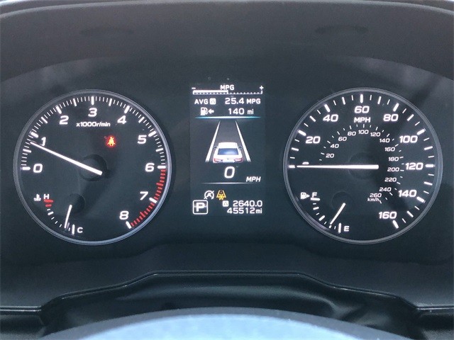 Subaru Legacy Vehicle Full-screen Gallery Image 13