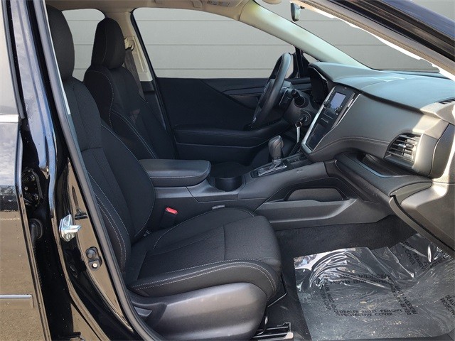 Subaru Legacy Vehicle Full-screen Gallery Image 15