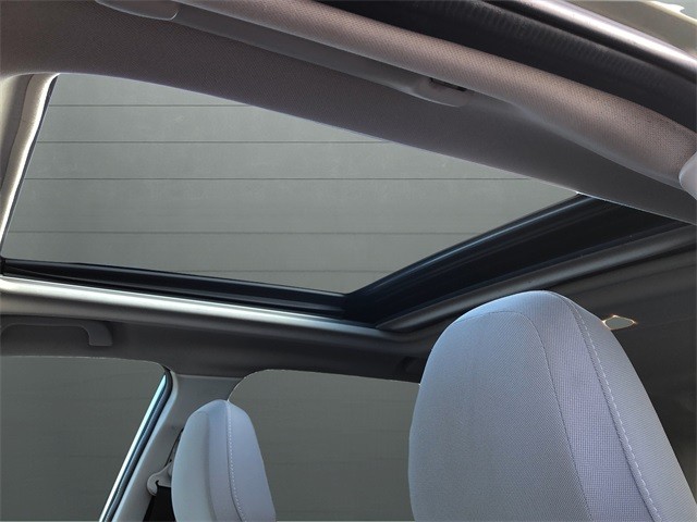 Subaru Forester Vehicle Full-screen Gallery Image 16