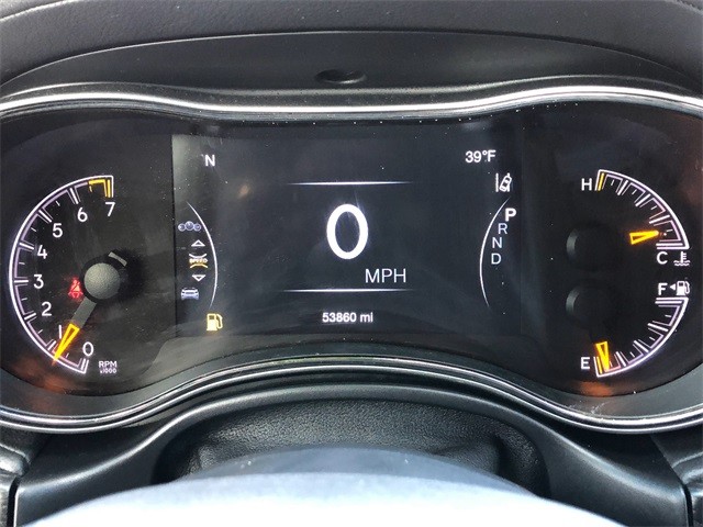 Jeep Grand Cherokee Vehicle Full-screen Gallery Image 13