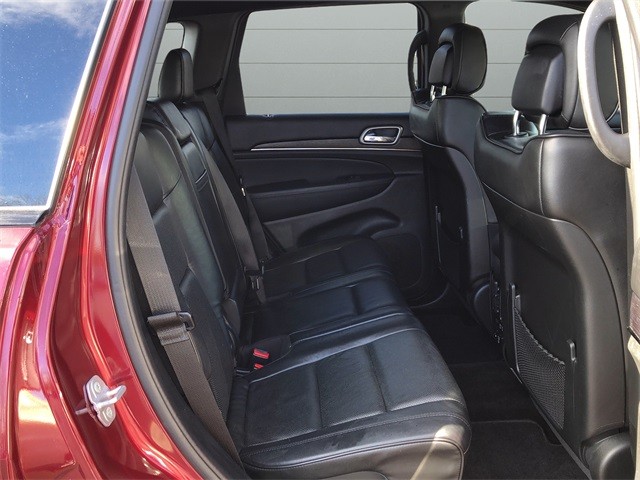 Jeep Grand Cherokee Vehicle Full-screen Gallery Image 14