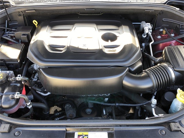 Jeep Grand Cherokee Vehicle Full-screen Gallery Image 20