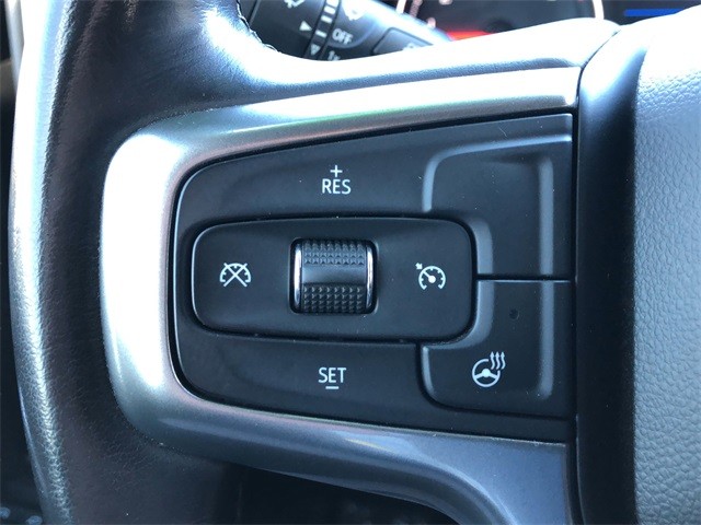 Chevrolet Silverado 2500HD Vehicle Full-screen Gallery Image 9