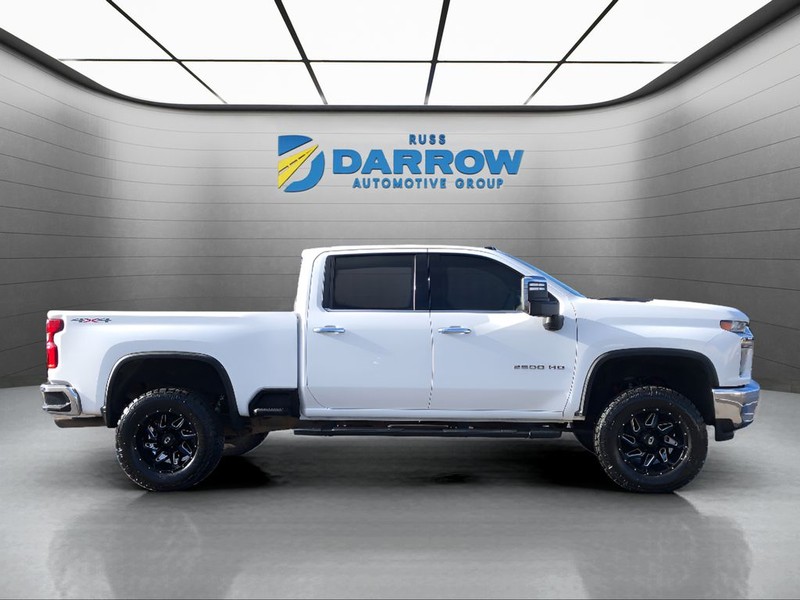 Chevrolet Silverado 2500HD Vehicle Full-screen Gallery Image 6