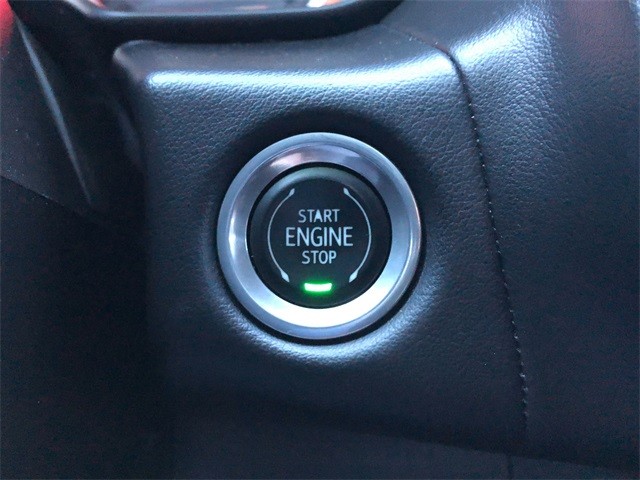 Chevrolet Tahoe Vehicle Full-screen Gallery Image 25