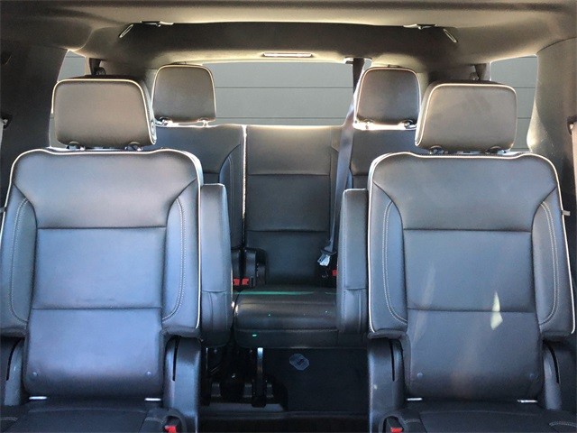 Chevrolet Tahoe Vehicle Full-screen Gallery Image 30