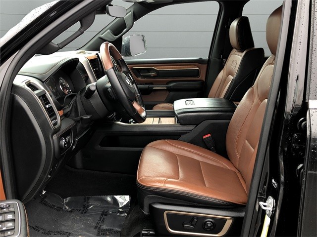 Ram 1500 Vehicle Full-screen Gallery Image 10