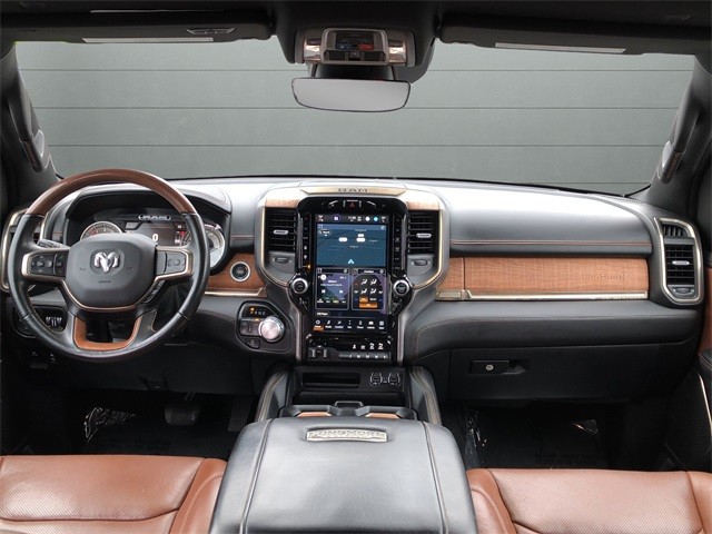 Ram 1500 Vehicle Full-screen Gallery Image 12