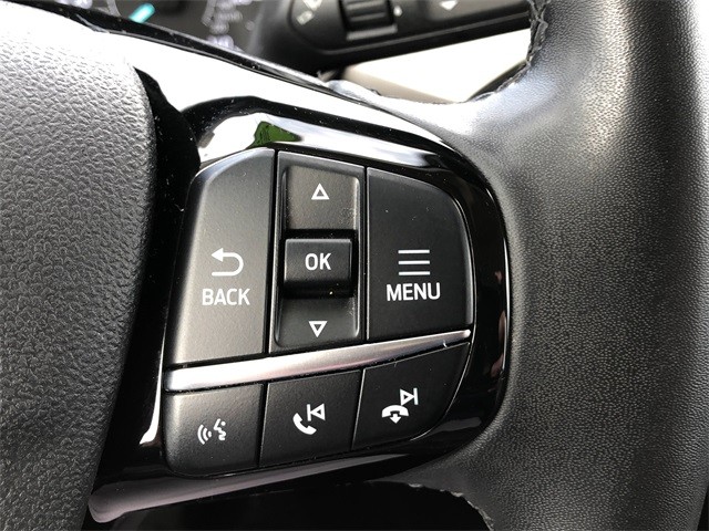 Ford Escape Vehicle Full-screen Gallery Image 18