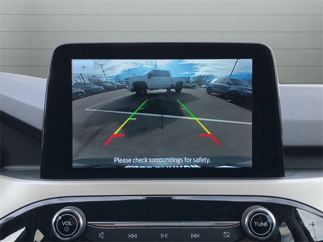 Ford Escape Vehicle Full-screen Gallery Image 23