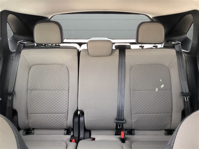 Ford Escape Vehicle Full-screen Gallery Image 28