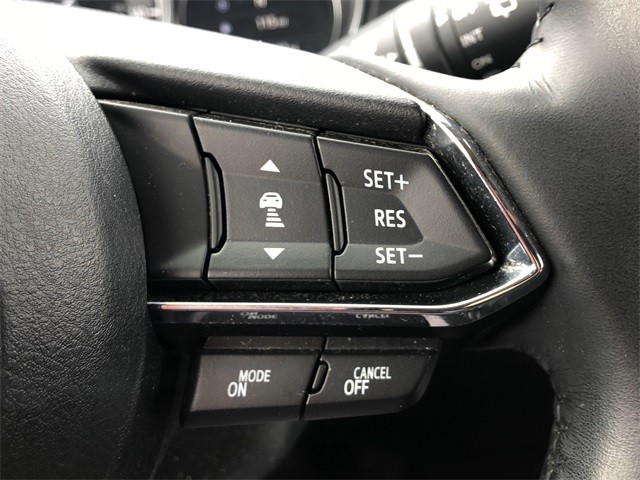 Mazda CX-5 Vehicle Full-screen Gallery Image 17