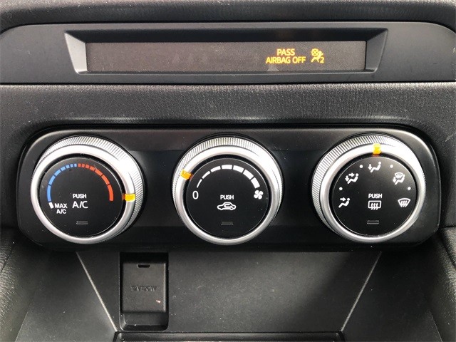 Mazda CX-5 Vehicle Full-screen Gallery Image 25