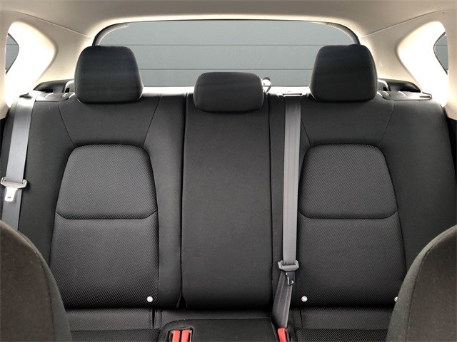 Mazda CX-5 Vehicle Full-screen Gallery Image 27