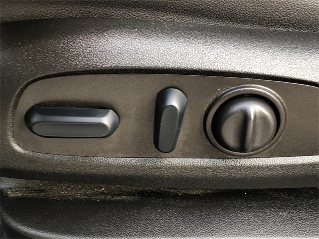 Chevrolet Blazer Vehicle Full-screen Gallery Image 29